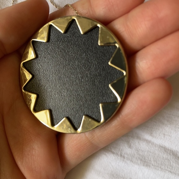 House of Harlow Black Starburst Long Necklace - Picture 4 of 4